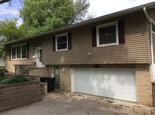 3436 49th St, Moline, IL 61265