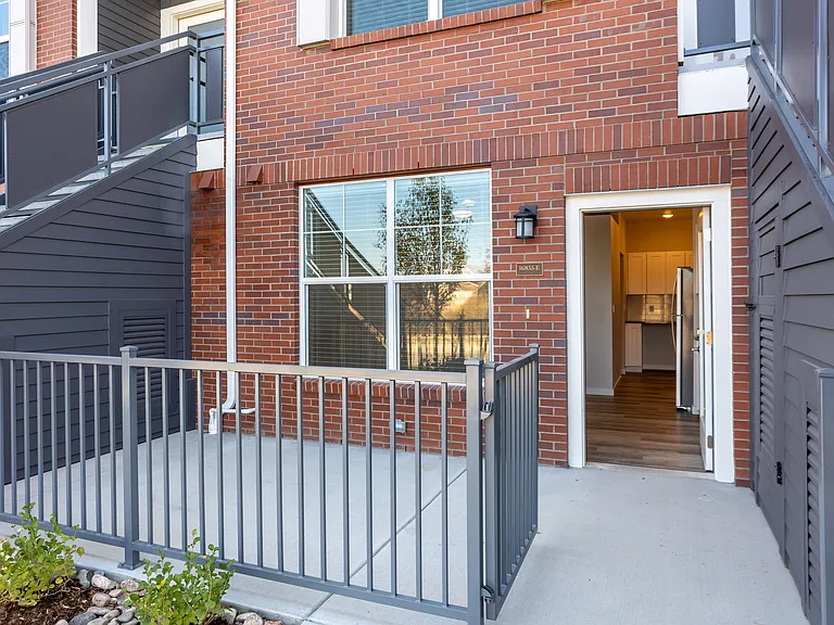 Brownstones at Palisade Park — Photo 125
