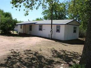 105 Oakwood Ln, Kingsland, TX 78639