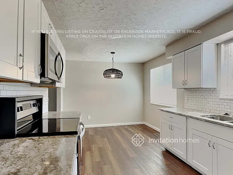 2853 S Bahama St — Photo 8