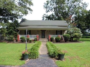 1111 Bear Creek Rd, Pinson, TN 38366