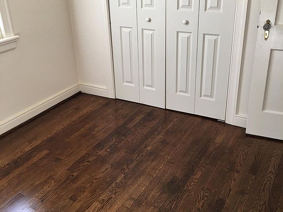 3rd image of 1013 Bolton Rd