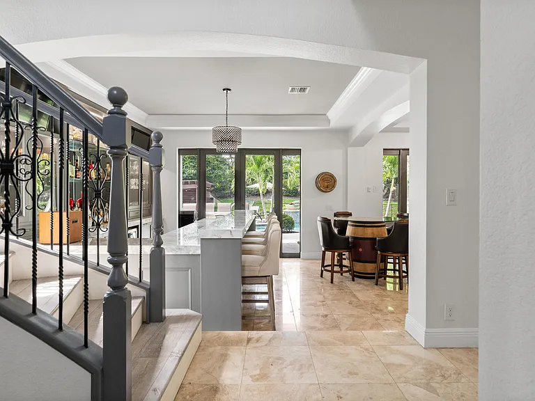 9521 Eden Mnr — Photo 45