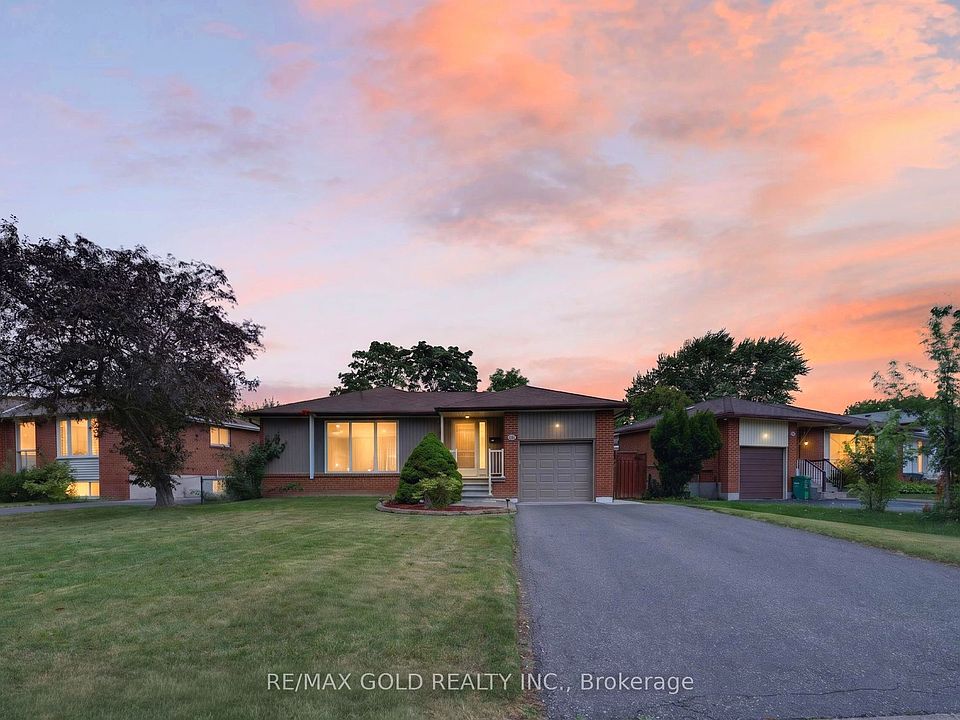 1st image of 26 Deerfield Cres