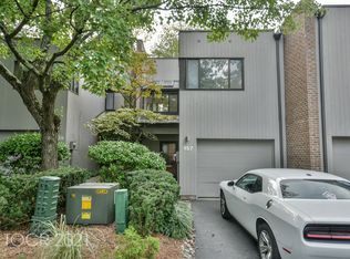 157 Pond Dr #13C, Washington Township, NJ 07676