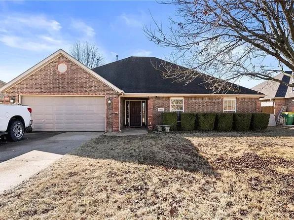 1200 Medway Ln, Centerton, AR 72719