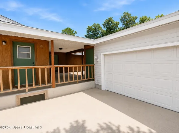 581 Borraclough Ave NW, Palm Bay, FL 32907