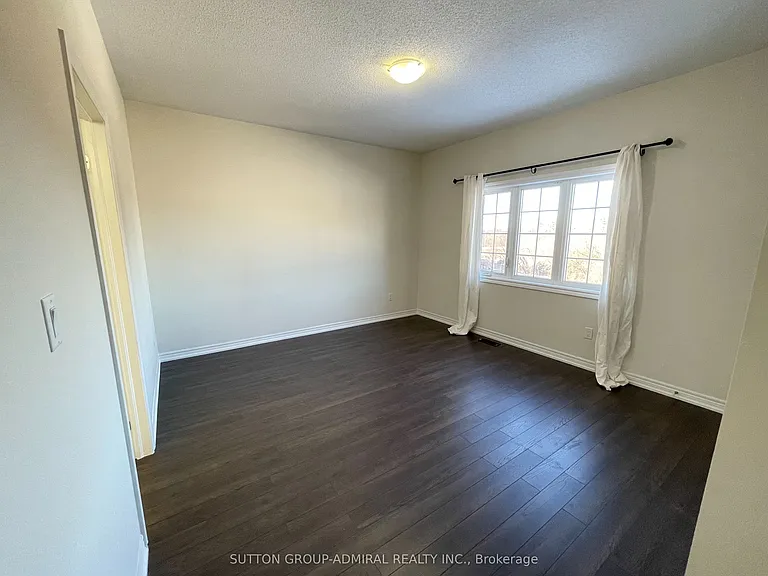 276 Chouinard Way — Photo 17