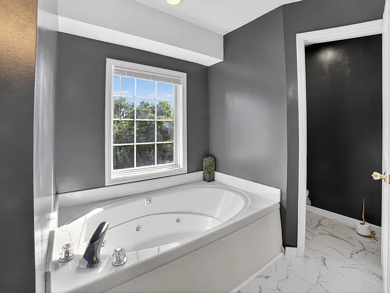 2129 Quail Ridge Dr — Photo 12