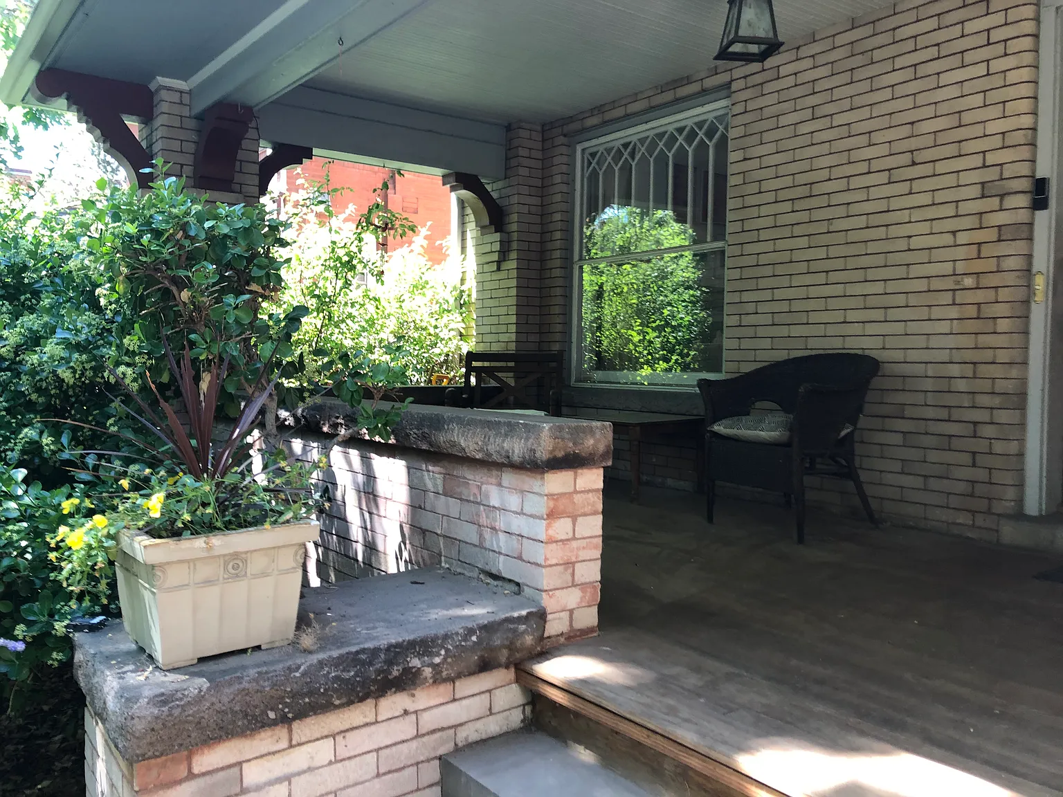 4 bed, 2282 sqft, $3,490 — Photo 2