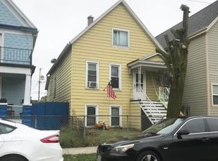 2404 W Burnham St, Milwaukee, WI 53204