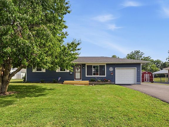 2nd image of 2941 Sun Valley Dr