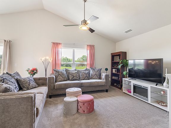 2nd image of 12015 Zircon Ln Unit 600