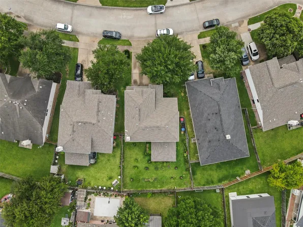 7611 Clarendon Bend Ln, Richmond, TX 77407