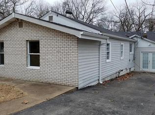 7728 Benmore St, Saint Louis, MO 63123