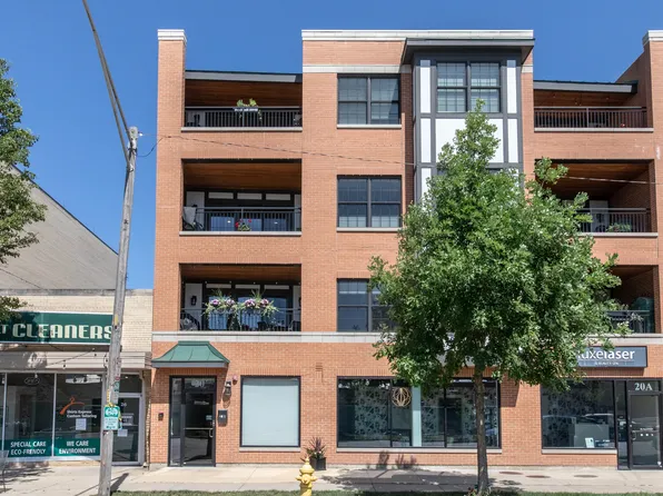 20 S Fairview Ave #4N, Park Ridge, IL 60068