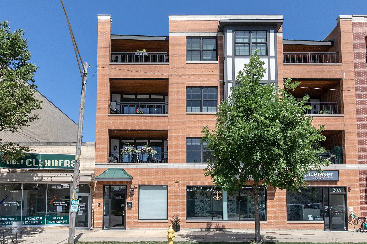20 S Fairview Ave #4N photo 1