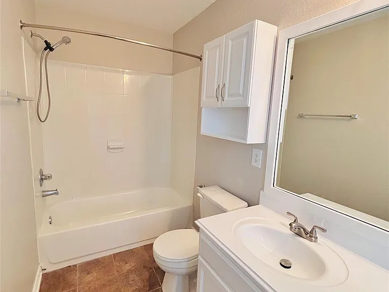 8134 Sanders Forest Ct — Photo 22
