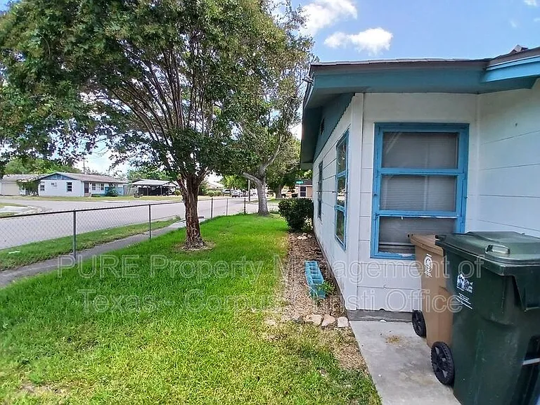 4701 Prinston Dr — Photo 18