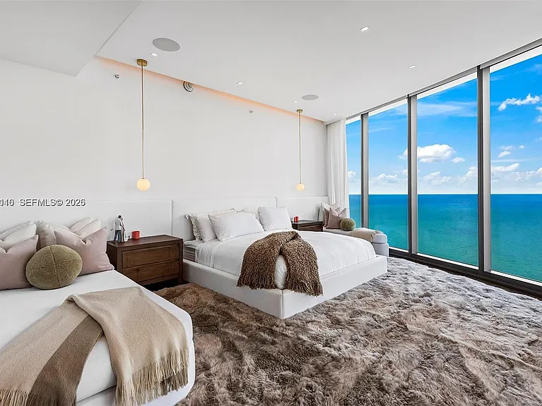 15701 Collins Ave #4105 — Photo 17
