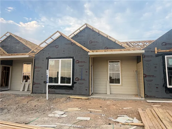 10538 Berry Branch Ln, Bryan, TX 77845