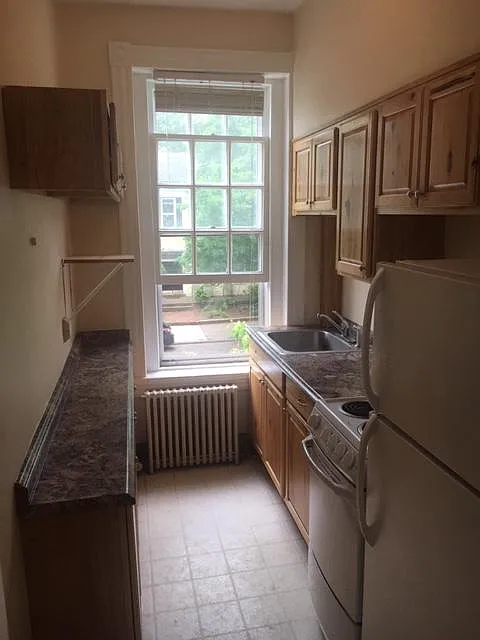 2 bed, 1000 sqft, $1,650 — Photo 2