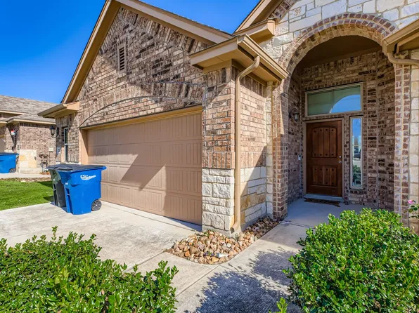 2213 Sungate Dr, New Braunfels, TX 78130