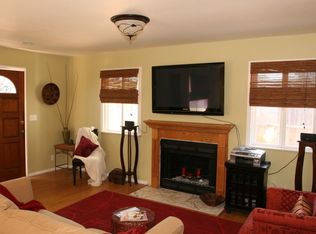 161 Sunset Ave, Oak View, CA 93022