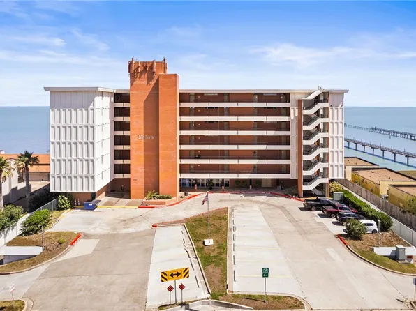 4302 Ocean Dr, Corpus Christi, TX 78412