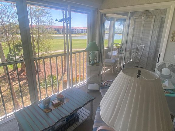 5th image of 7340 Glenmoor Ln #305