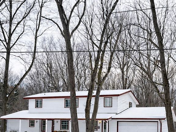 3rd image of 520 Murray Hill Rd
