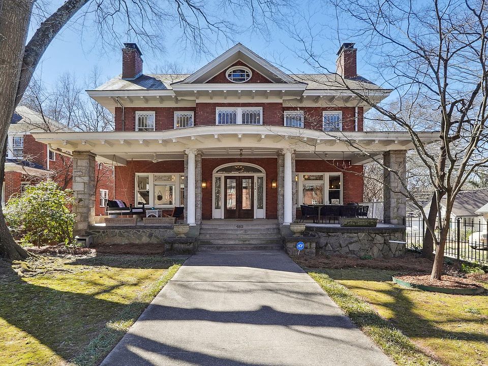 Front entrance before the trees bloom.