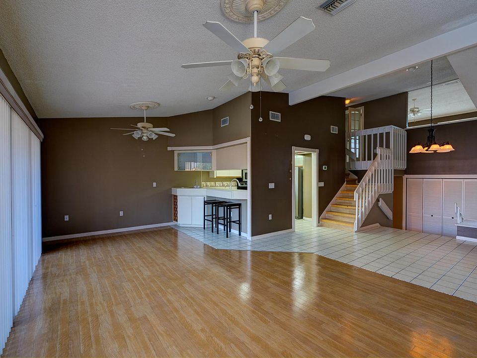 2nd image of 1831 Settlers Dr #B-2