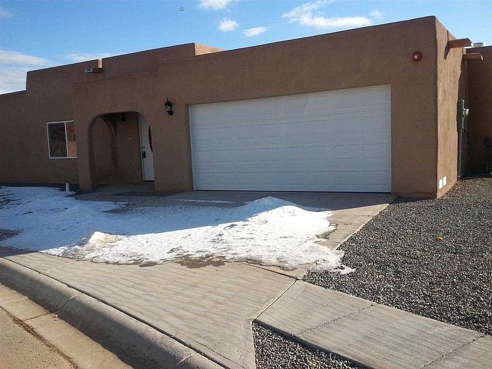 1st image of 31 S Calle Del Oro