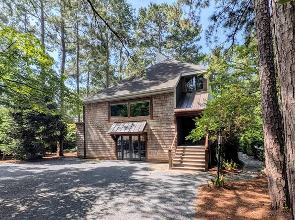 350 Pine Vista Drive, Pinehurst, NC 28374