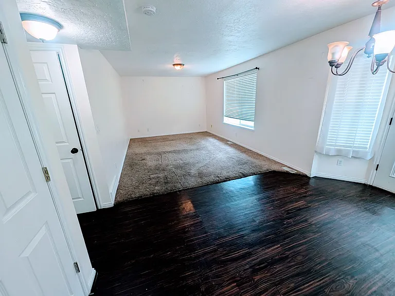 749 Country Club Dr — Photo 6