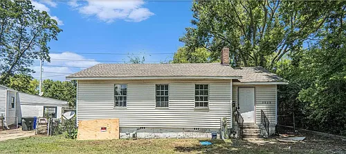 2028 Lee Ter SW Photo 1