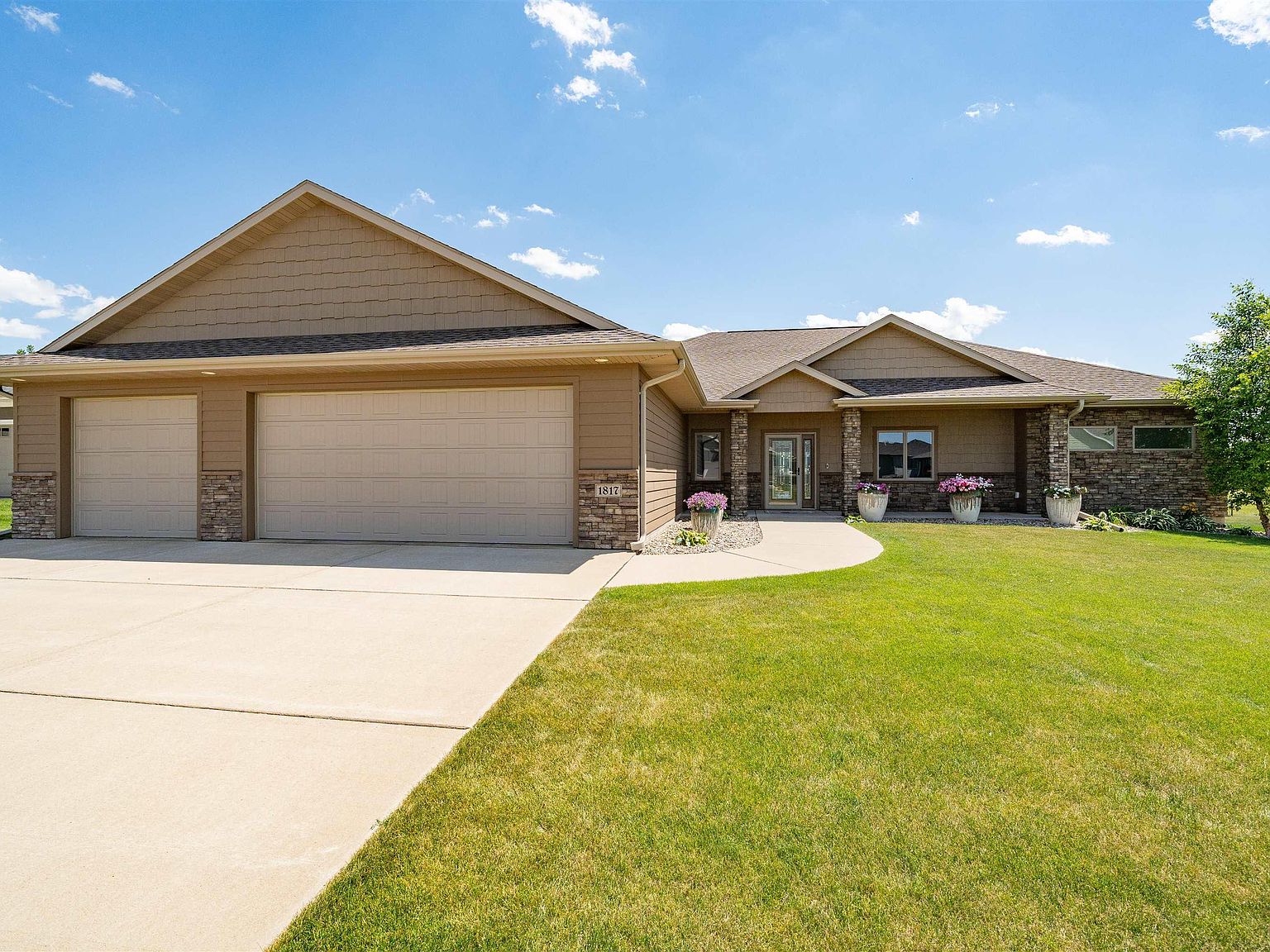 1817 W 88th St, Sioux Falls, SD 57108 Zillow