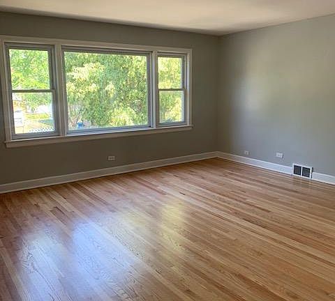 2nd image of 8056 Knox Ave Unit 2
