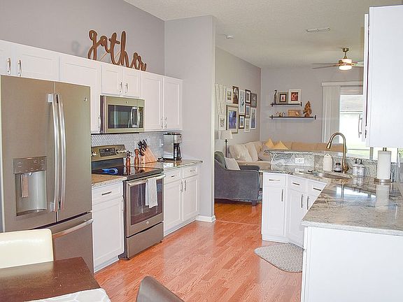 4th image of 12653 Mint Springs Ct