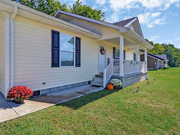 4th image of 413 Saint Anthony Dr
