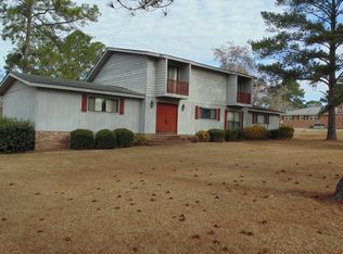 220 Lakeshore Dr, Moultrie, GA 31768