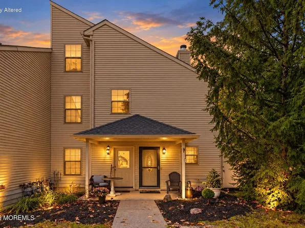 111 Violet Lane, Jackson, NJ 08527