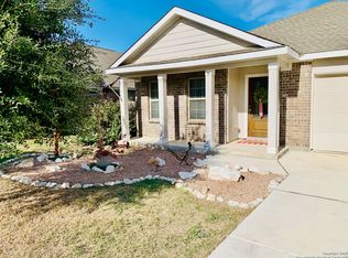 5677 Cross Over Rd, New Braunfels, TX 78132