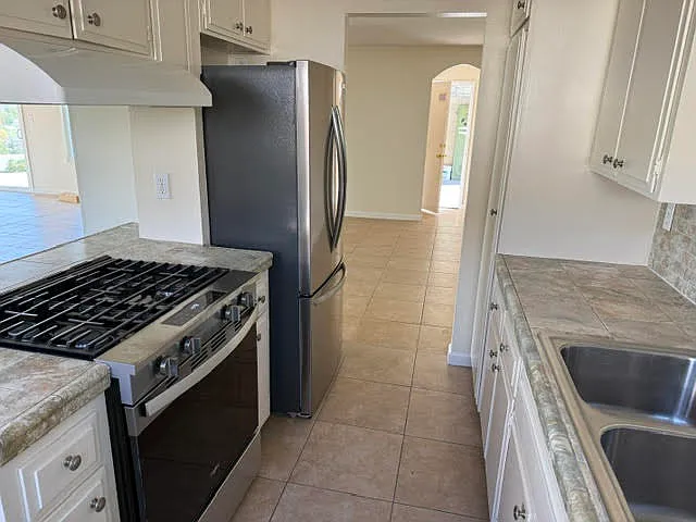 3738 Lynda Pl — Photo 7