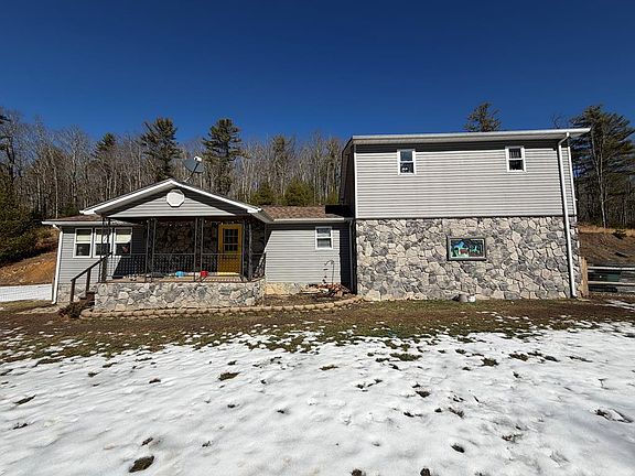 2nd image of 260 Hoye Rd