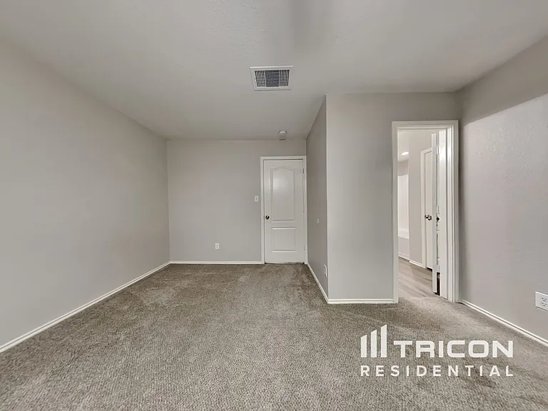 10611 Terrace Gln — Photo 8