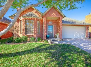 17201 Apple Tree Dr, Edmond, OK 73012
