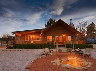 1576 N Mount Zion Dr, Apple Valley, UT 84737
