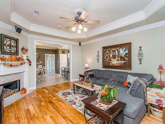 5th image of 16338 Stafford Oak Dr